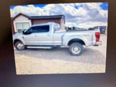 Used 2022 Ford F350 Lariat w/ Lariat Ultimate Package image 1