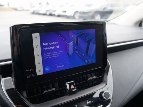 Used 2025 Toyota Corolla LE image 21