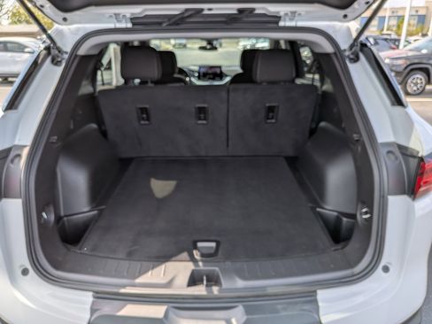 Used 2025 Chevrolet Blazer LT FWD image 31