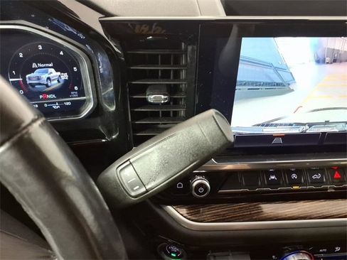 Used 2022 GMC Sierra 1500 Elevation image 26