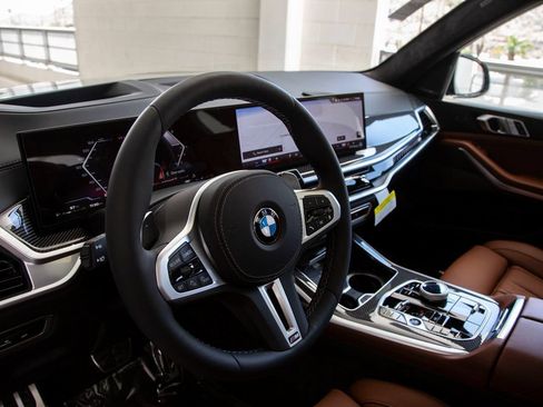 Used 2026 BMW X7 M60i AWD/4WD image 17