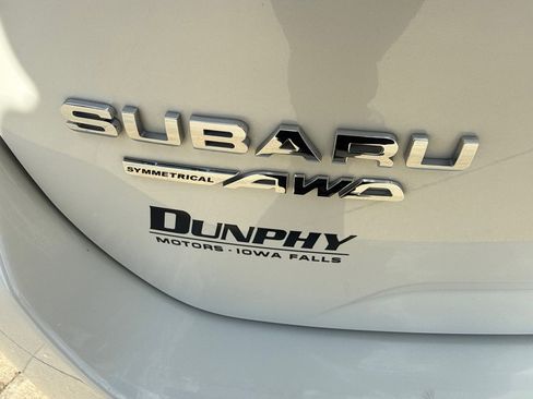 Used 2024 Subaru Forester Premium AWD/4WD image 11