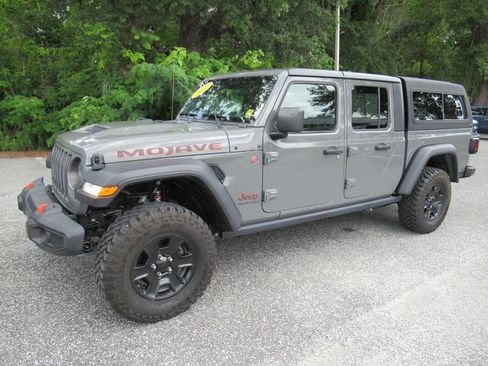 Used 2021 Jeep Gladiator Mojave w/ Trailer Tow Package AWD/4WD image 4