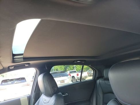 Used 2024 Cadillac XT4 Sport w/ Technology Package FWD image 10