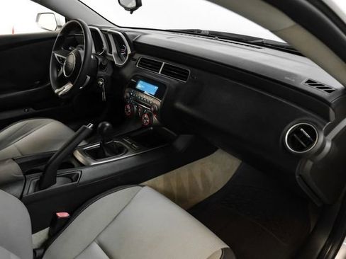 Used 2011 Chevrolet Camaro LT RWD image 12