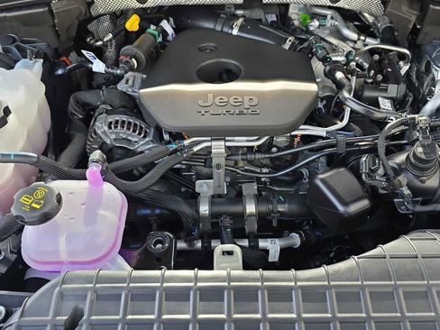 New 2026 Jeep Grand Cherokee Altitude image 19