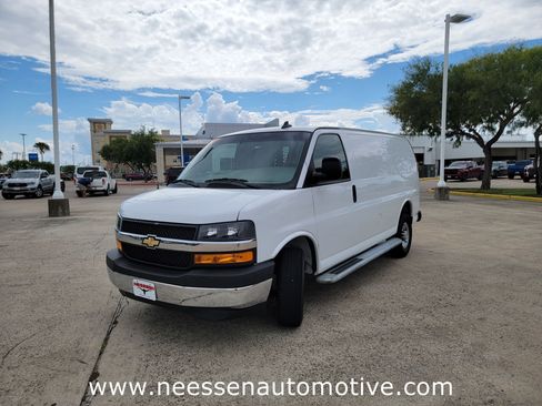 Used 2023 Chevrolet Express 2500 w/ Driver Convenience Package image 3