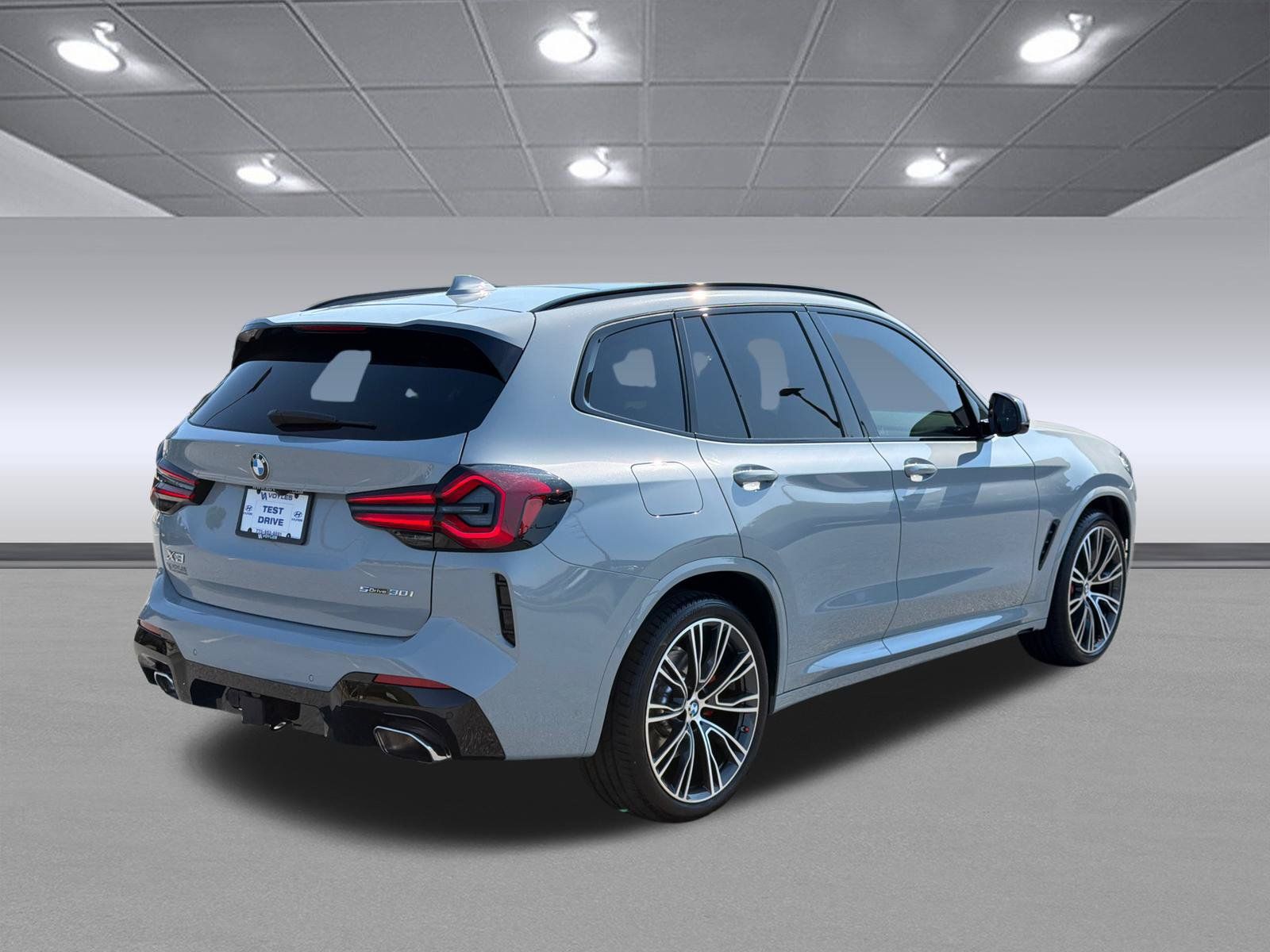 Used 2022 BMW X3 sDrive30i w/ M Sport Package 2 RWD image 5