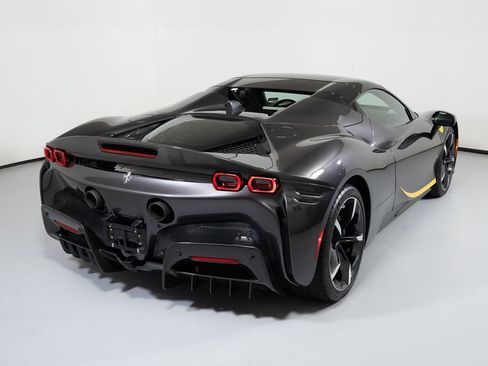 Used 2022 Ferrari SF90 Spider AWD/4WD image 19