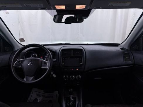 Used 2024 Mitsubishi Outlander Sport AWD image 29