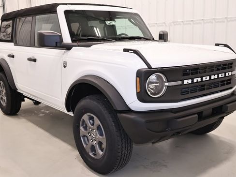 New 2026 Ford Bronco Big Bend AWD/4WD image 3