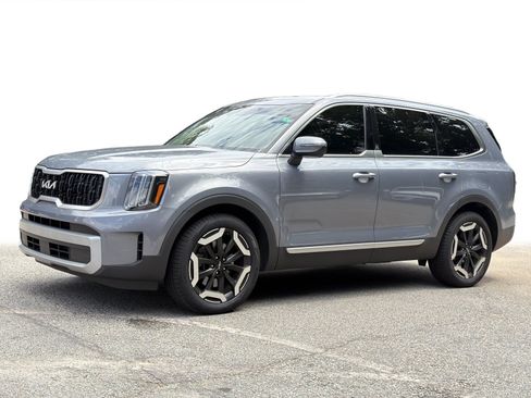 Used 2024 Kia Telluride EX w/ EX Captain's Chair Package AWD/4WD image 20