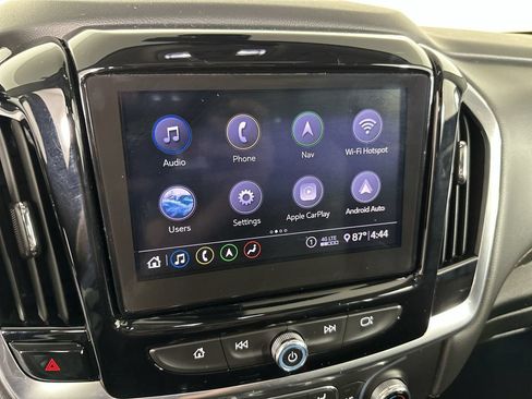 Used 2020 Chevrolet Traverse LT w/ LT Premium Package AWD/4WD image 16