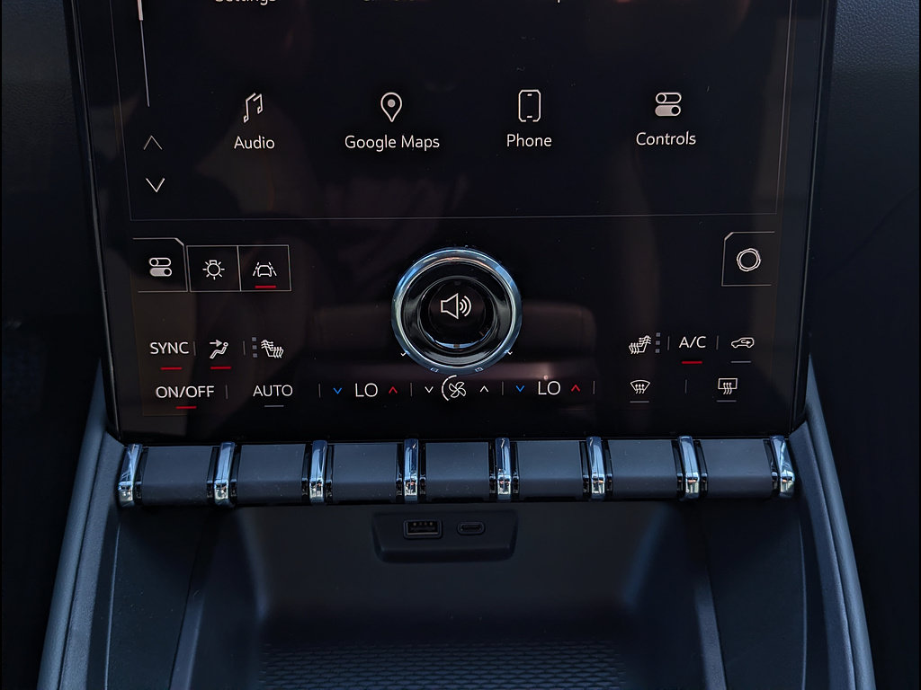 New 2027 GMC Terrain AT4 w/ LPO, Floor Liner Package AWD/4WD image 24