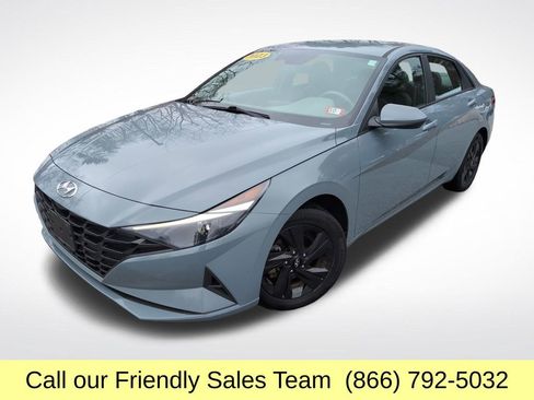 Used 2023 Hyundai Elantra SEL FWD image 1