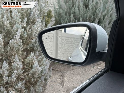 Used 2025 Ford Escape Platinum image 26