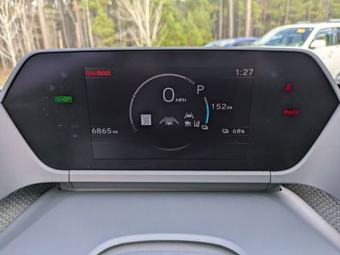 Used 2024 Subaru Solterra Limited image 23