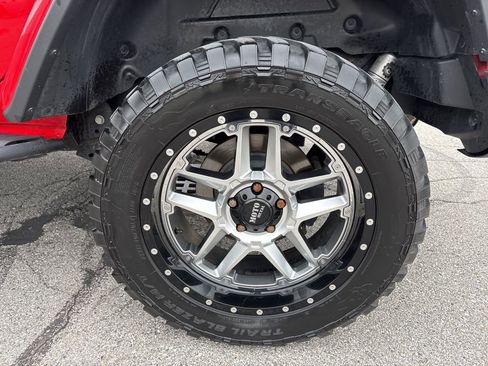 Used 2020 Jeep Wrangler Unlimited Rubicon w/ Advanced Safety Group AWD/4WD image 11