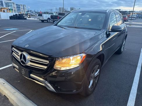 Used 2018 Mercedes-Benz GLC 300 4MATIC image 7
