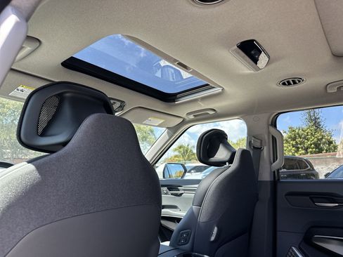 New 2026 Kia EV9 Wind image 17