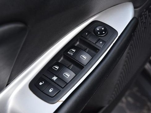 Used 2018 Dodge Journey SE w/ Blacktop Package FWD image 8