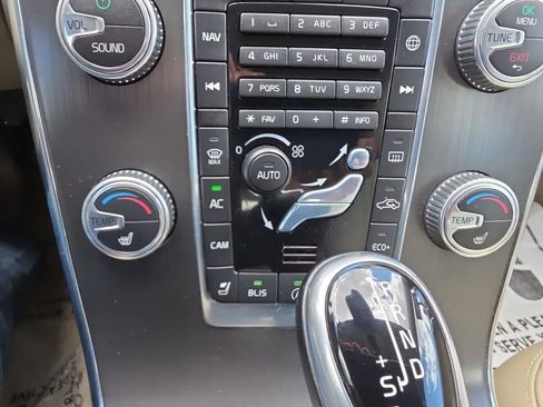 Used 2015 Volvo V60 T5 Premier w/ Convenience Package image 54
