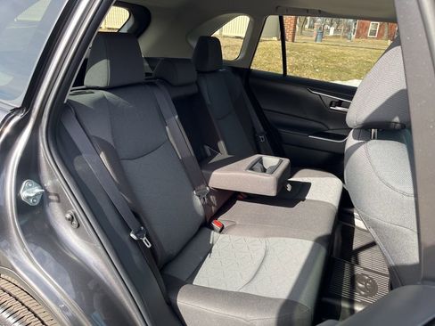 Used 2025 Toyota RAV4 XLE w/ Convenience Package image 21