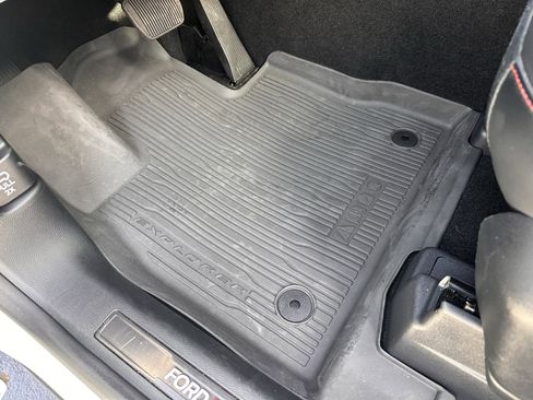 Used 2025 Ford Explorer ST image 10