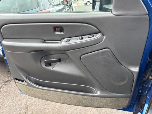 Used 2004 GMC Sierra 1500 SLE w/ Light Duty Power Package image 24