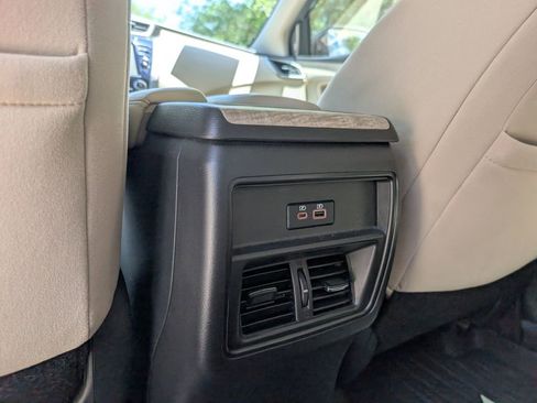 Used 2020 Nissan Murano SV image 23