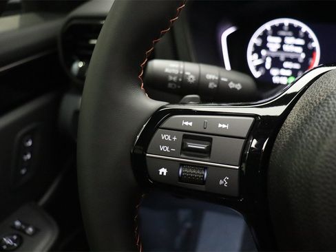 New 2025 Honda Pilot TrailSport image 19