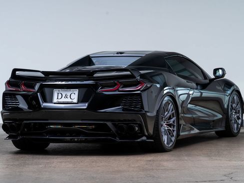 Used 2022 Chevrolet Corvette Stingray Premium Conv w/ Z51 Performance Package RWD image 9