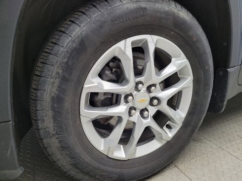 Used 2023 Chevrolet Traverse LS w/ Safety Package AWD/4WD image 31
