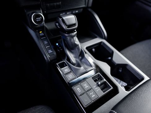 Used 2025 Toyota Land Cruiser 1958 image 23