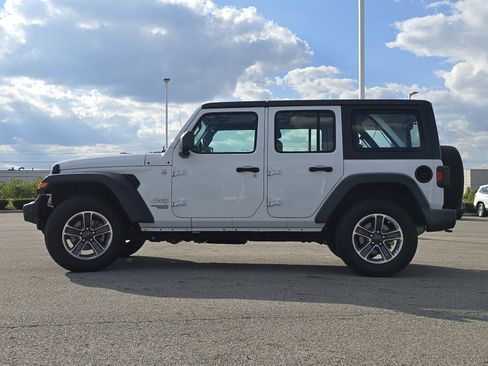 Used 2021 Jeep Wrangler Unlimited Sport image 15
