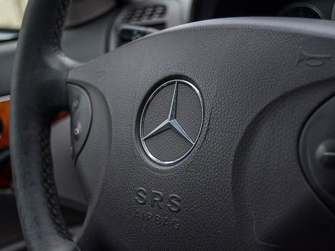 Used 2006 Mercedes-Benz E 350 Wagon image 26