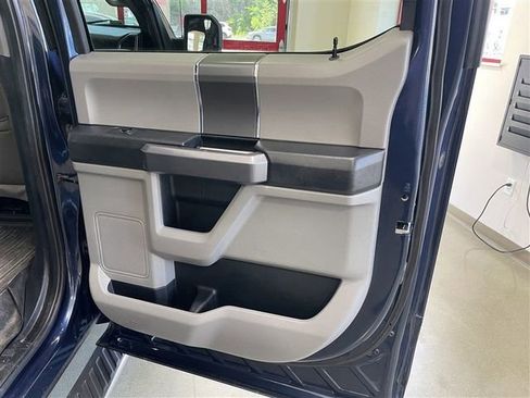 Used 2019 Ford F150 XLT w/ Equipment Group 302A Luxury AWD/4WD image 25