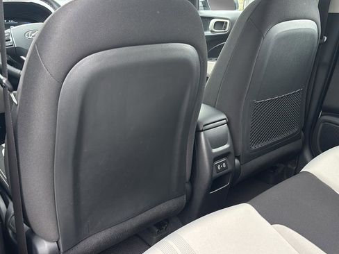 Certified 2026 Hyundai Venue SEL FWD image 22
