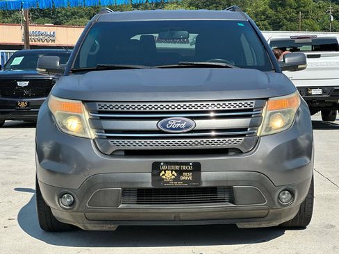 Used 2011 Ford Explorer Limited FWD image 2
