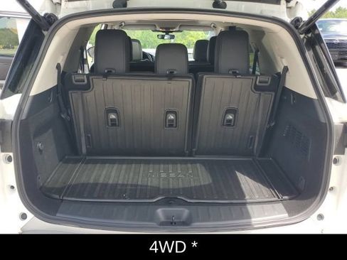 Certified 2024 Nissan Pathfinder Platinum w/ Cargo Package AWD/4WD image 21
