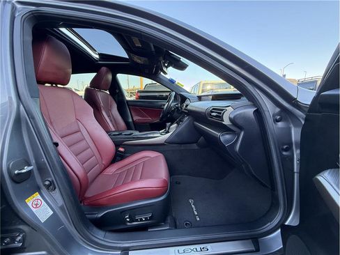 Used 2018 Lexus IS 300 F Sport image 13