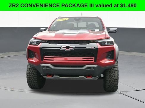 Used 2024 Chevrolet Colorado ZR2 w/ ZR2 Convenience Package III AWD/4WD image 2
