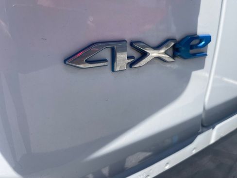 Used 2022 Jeep Wrangler Unlimited Sahara w/ Safety Group image 21