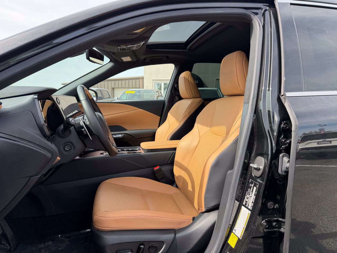 Used 2024 Lexus RX 350 Premium w/ Cold Area Package FWD image 5
