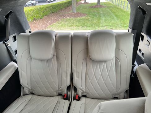 Certified 2025 Mercedes-Benz GLS 63 AMG 4MATIC image 33