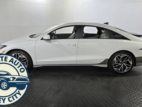Used 2023 Hyundai Ioniq 6 SEL image 4