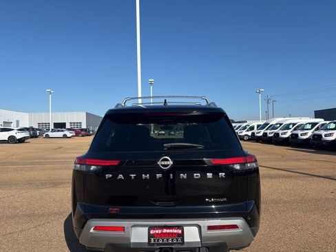 Used 2022 Nissan Pathfinder Platinum w/ Cargo Package image 3