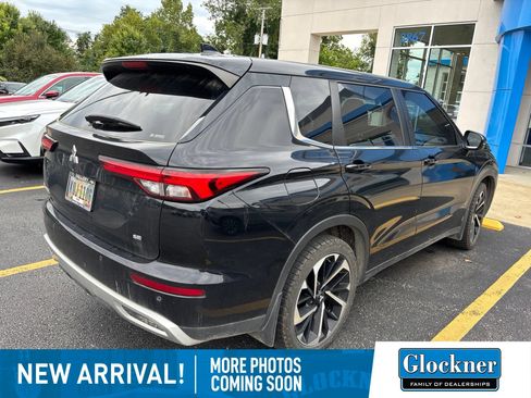 Used 2022 Mitsubishi Outlander SE AWD/4WD image 4