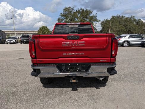 Used 2022 GMC Sierra 3500 SLT w/ SLT Premium Package image 5