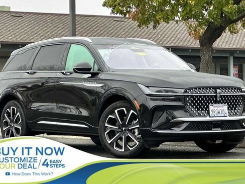 Used 2024 Lincoln Nautilus Reserve w/ Equipment Group 202A image 1